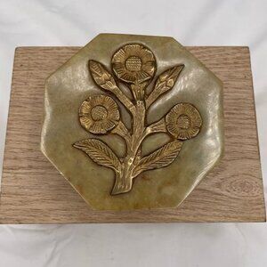 Decorative Crafts Inc India Octagonal Soapstone Dresser Trinket Box Brass Flower